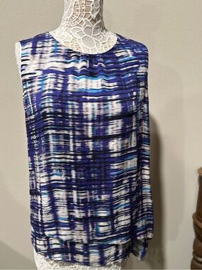 Classiques Entier Silk, Sleeveless Printed Top in Blue, White and purple print.